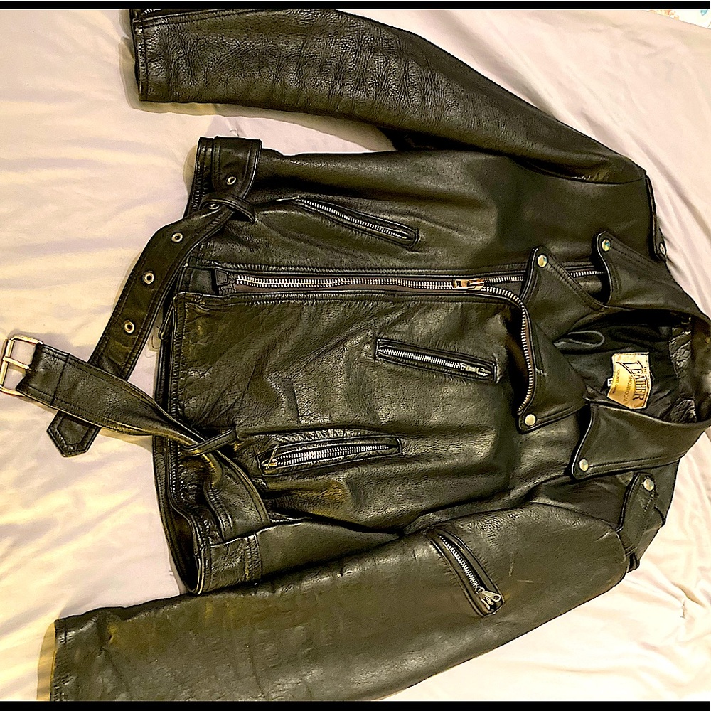 Vintage black leather biker jacket size medium